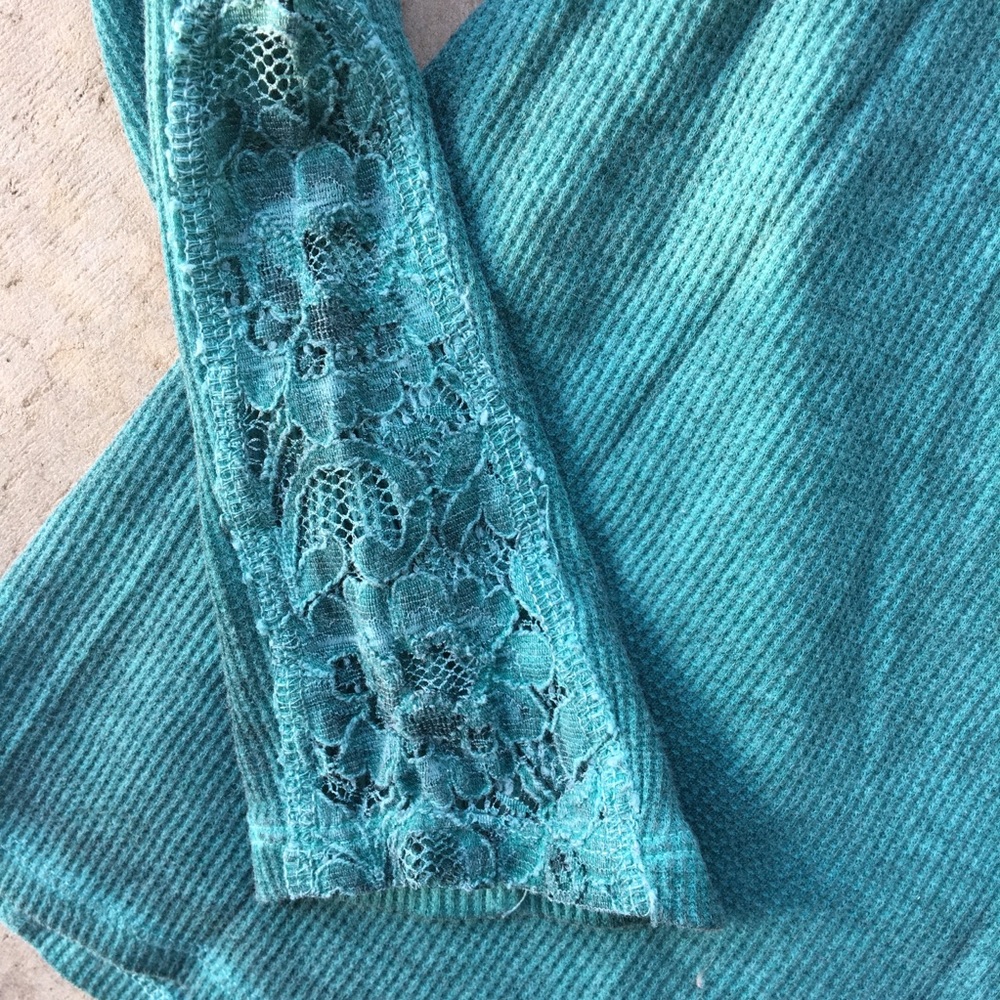 Maurice’s Lace Thermal Light Green Henley Large - Picture 4 of 6